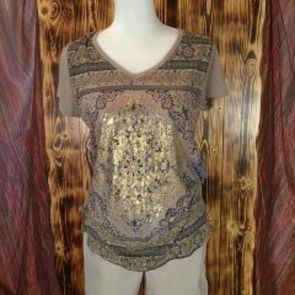 Style & Co Gold graphic tee